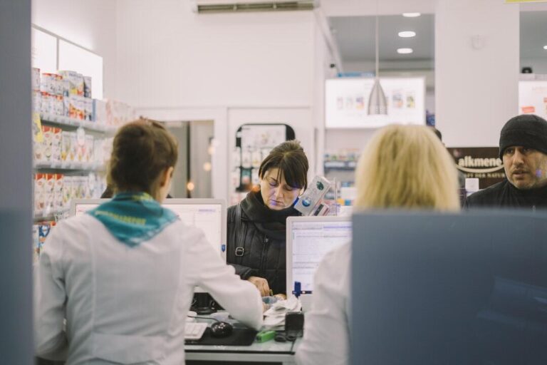 The Importance of Customer Service in Your Pharmacy Store