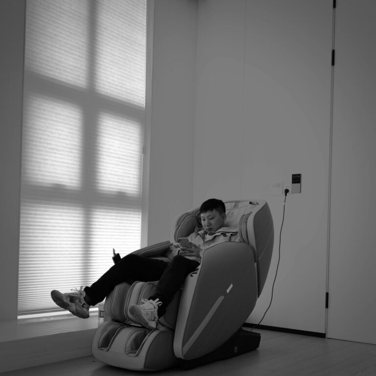 The Ultimate Guide to Massage Chair Repair: Tips and Tricks for a Better Chair